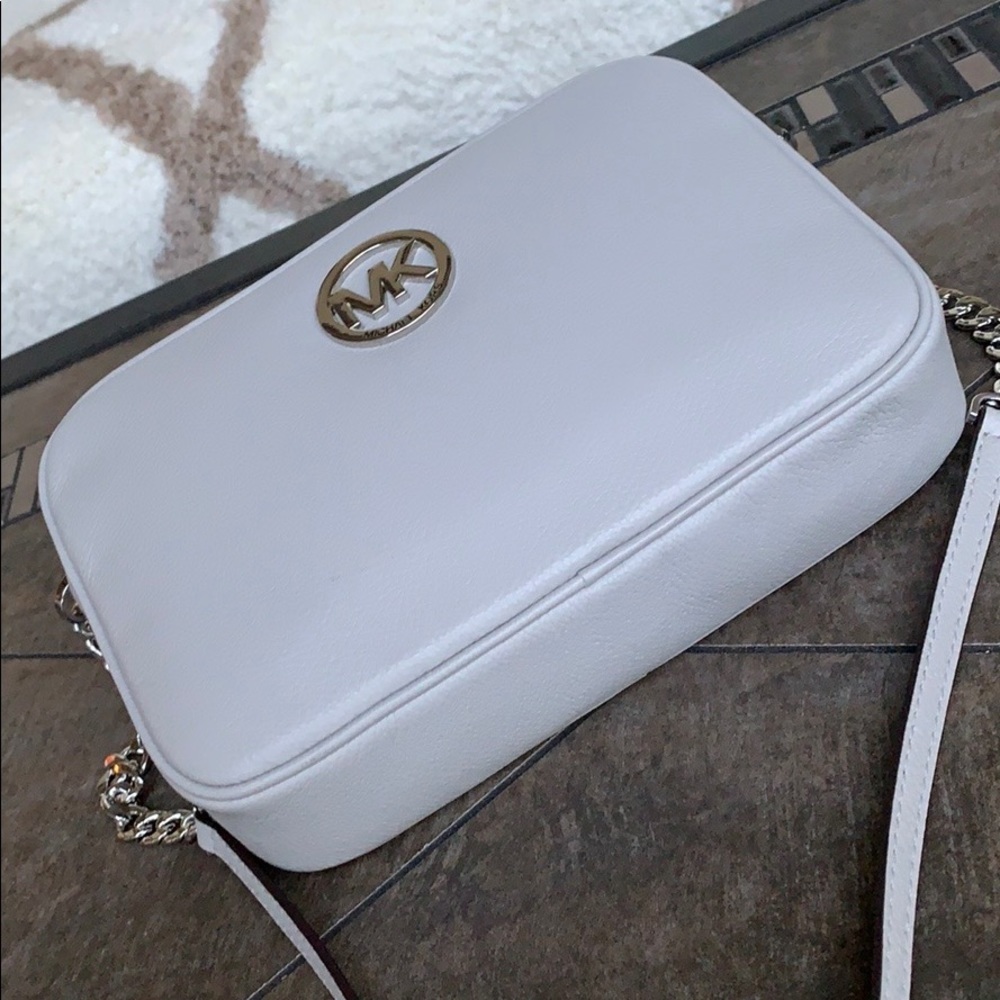 MICHAEL KORS FULTON LG EW CROSSBODY - Picture 10 of 16